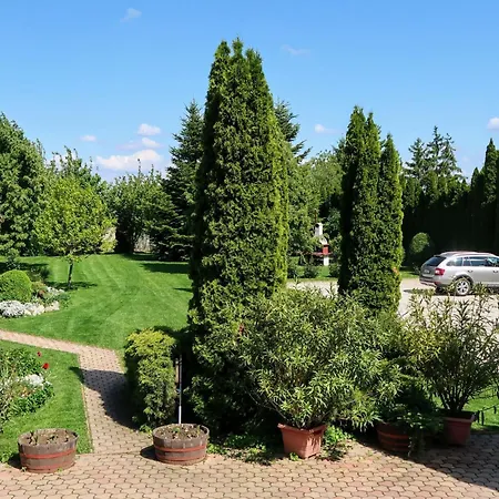 Stimmungsvolle Mit Grossem Garten By Interhome * Залакарош