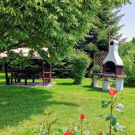 Stimmungsvolle Mit Grossem Garten By Interhome