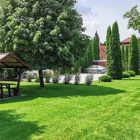 Appartement Stimmungsvolle Mit Grossem Garten By Interhome *