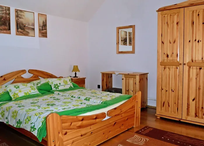 דירה Stimmungsvolle Mit Grossem Garten By Interhome