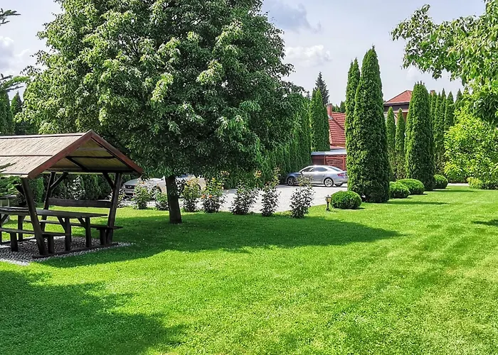 아파트 Stimmungsvolle Mit Grossem Garten By Interhome *